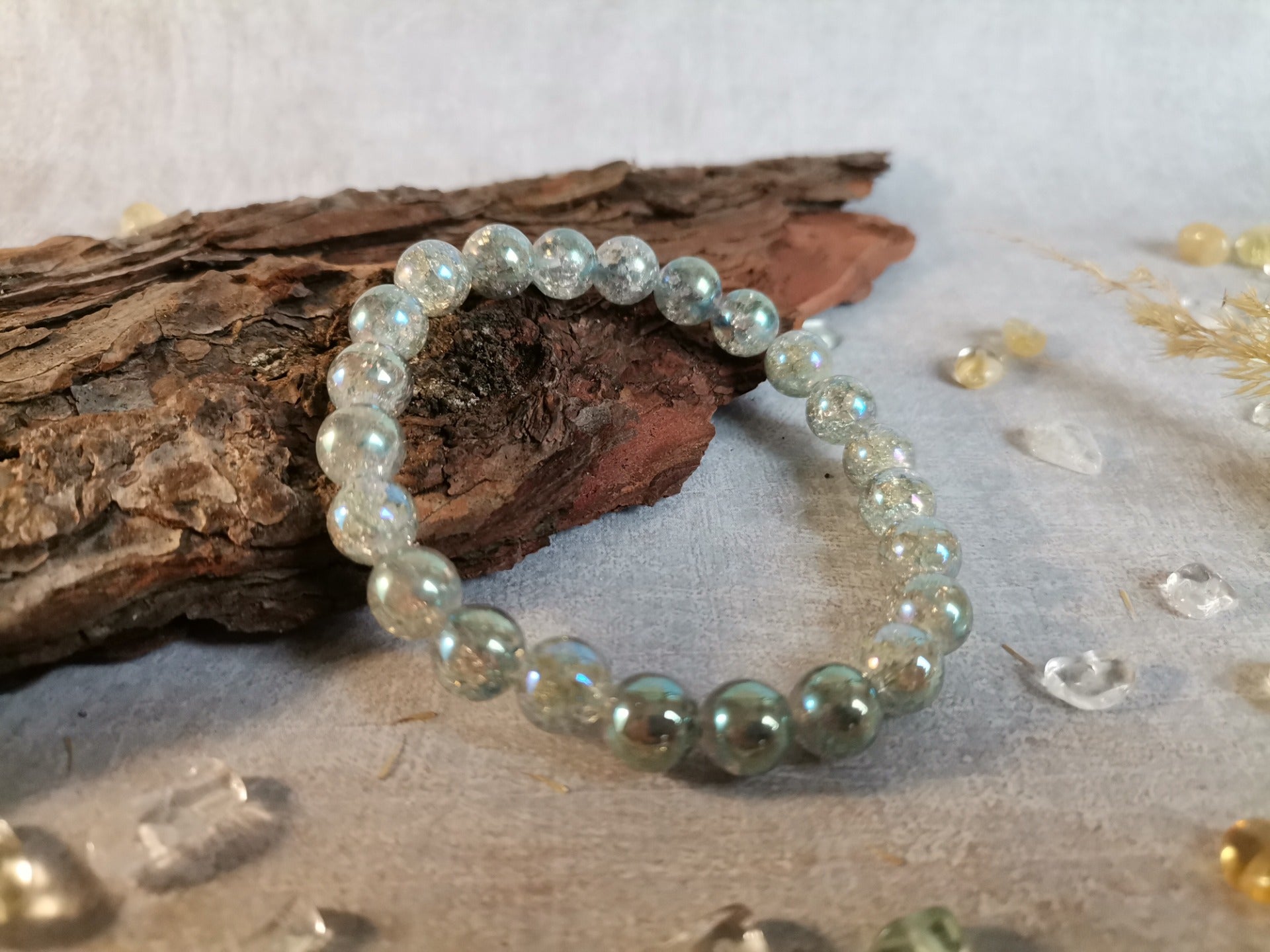 Křišťál Aura Aqua šedá Ø 8mm Náramek