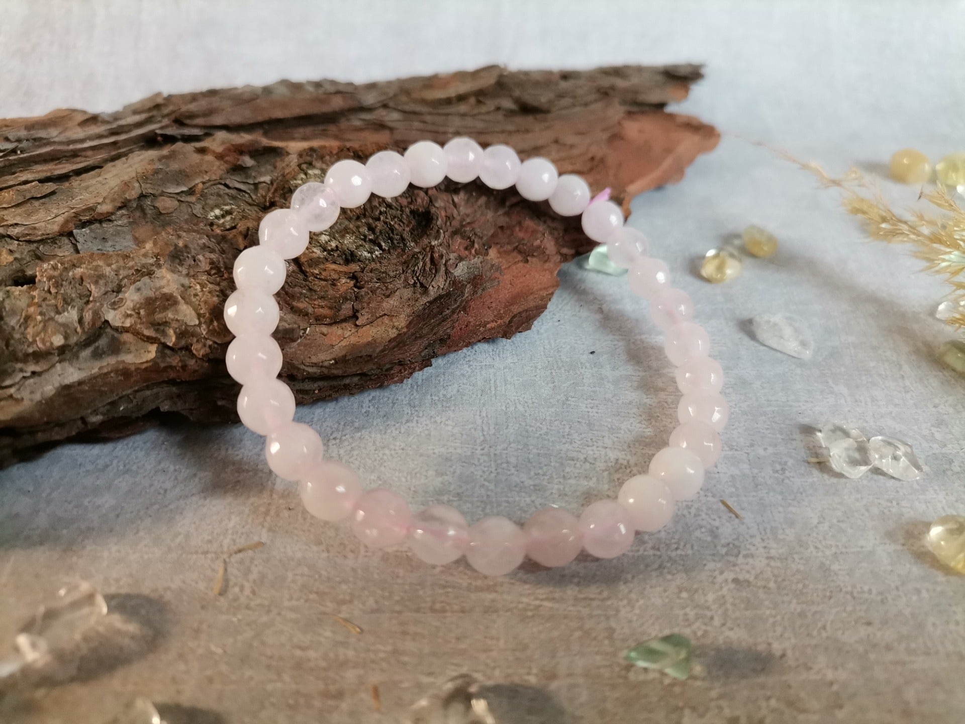 Růženín Ø 6mm Náramek