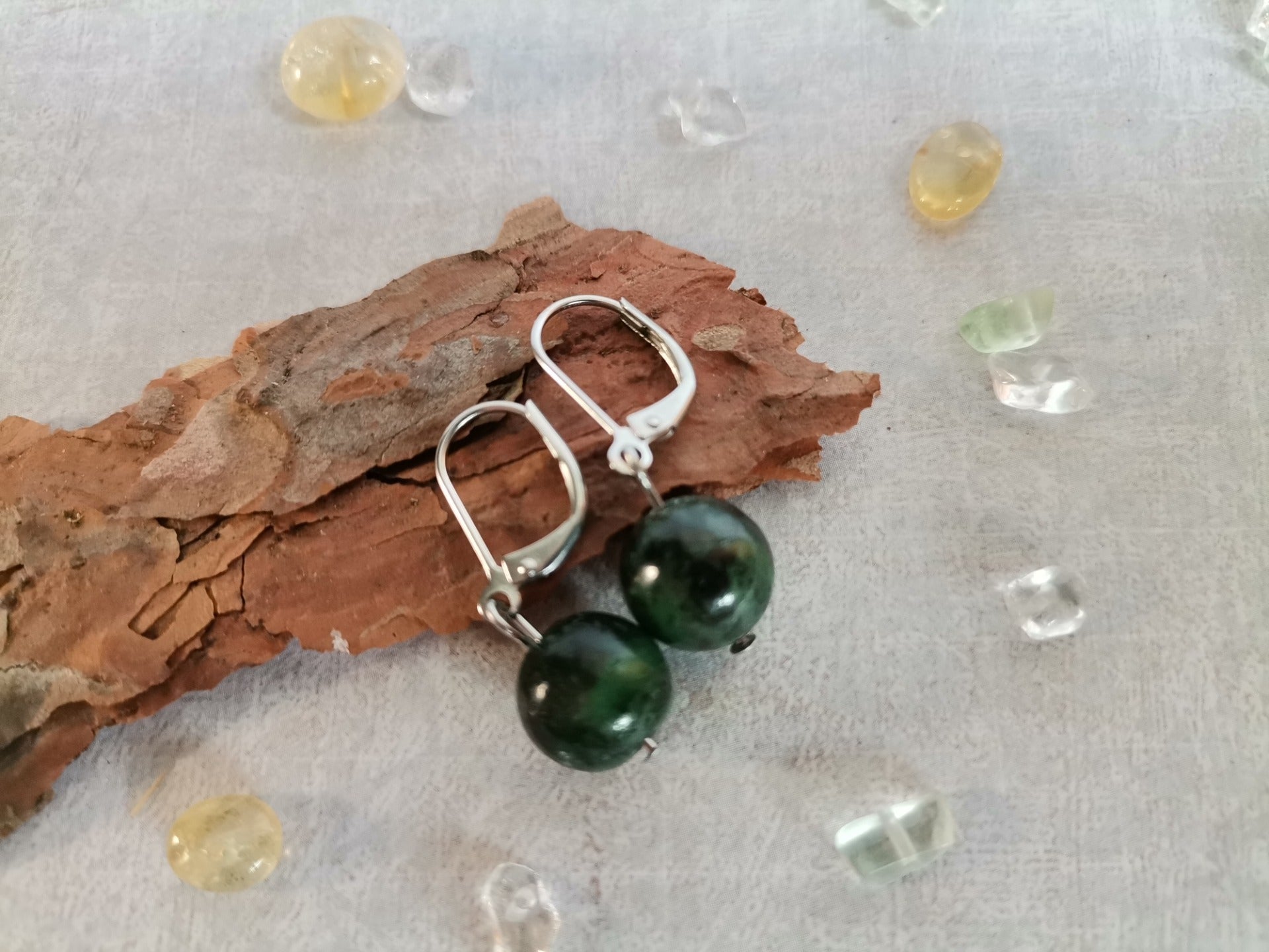 Rubin zoisit 10mm Náušnice