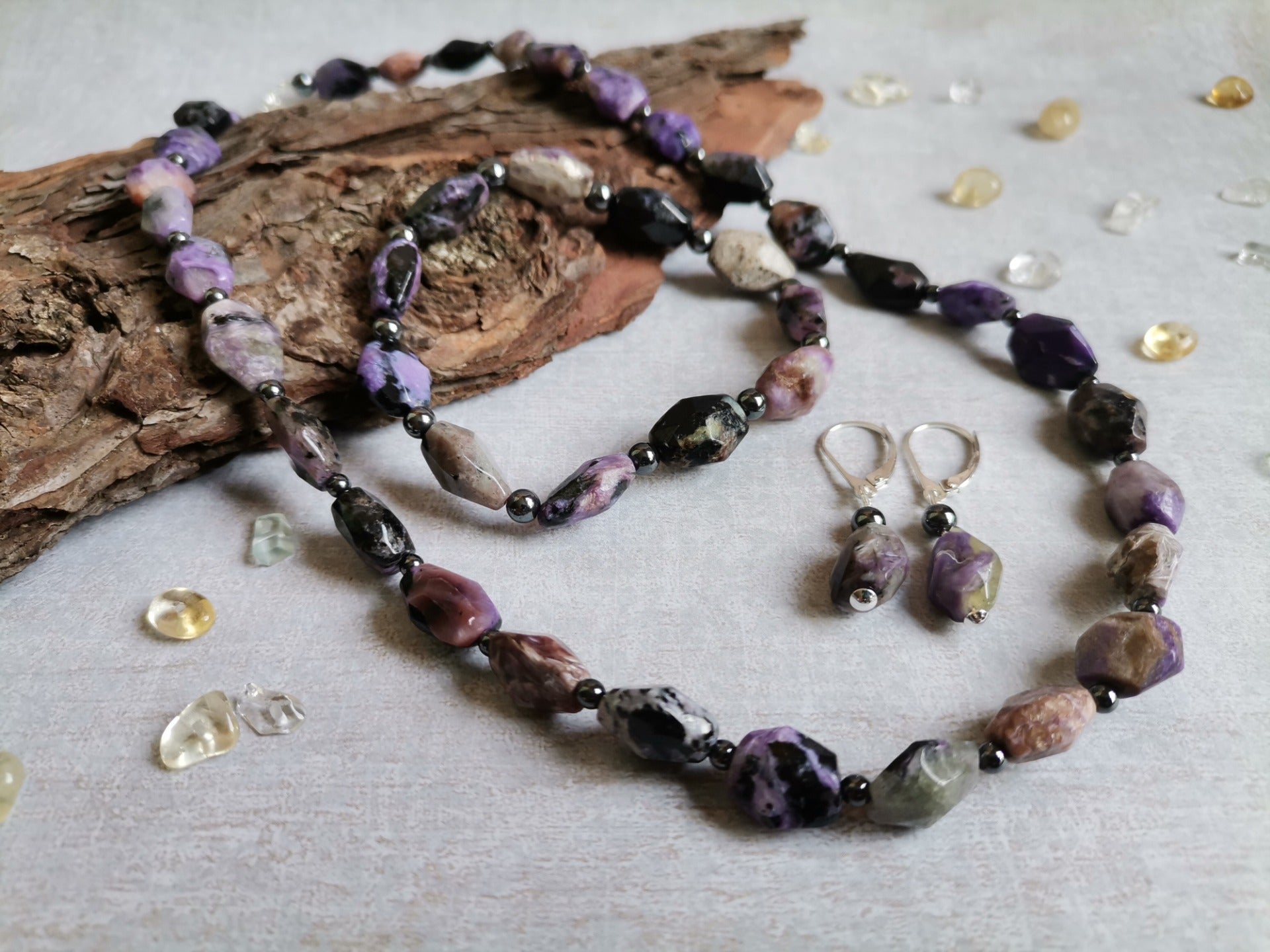 Čaroit + hematit Sada