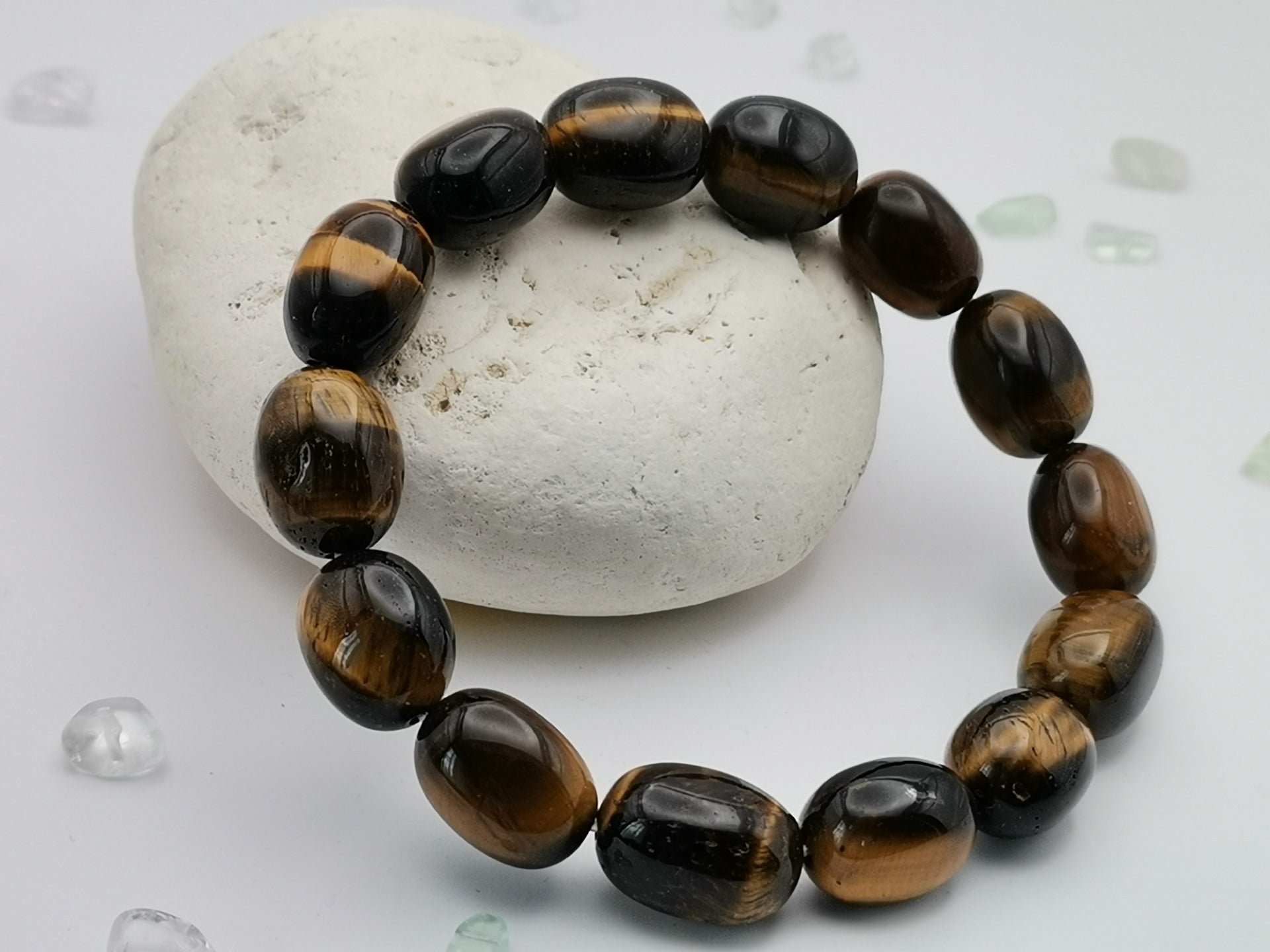 Tygří oko tromlovaný náramek