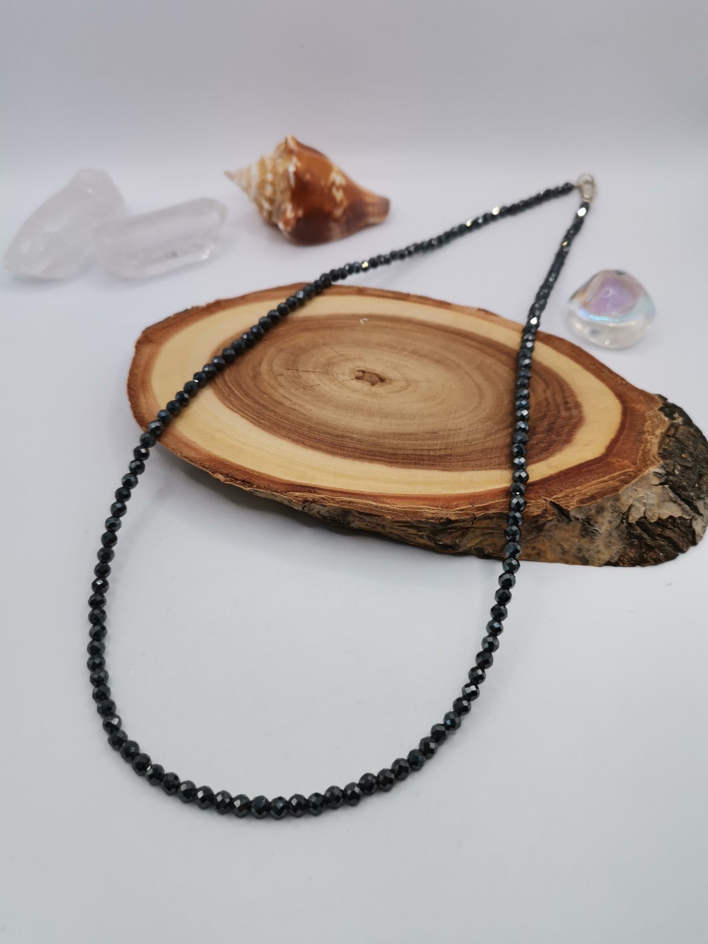 Fazetovaný náhrdelník z křemíku Ø 4 mm