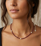 Granát s perlami - 3mm fazetovaný náhrdelník